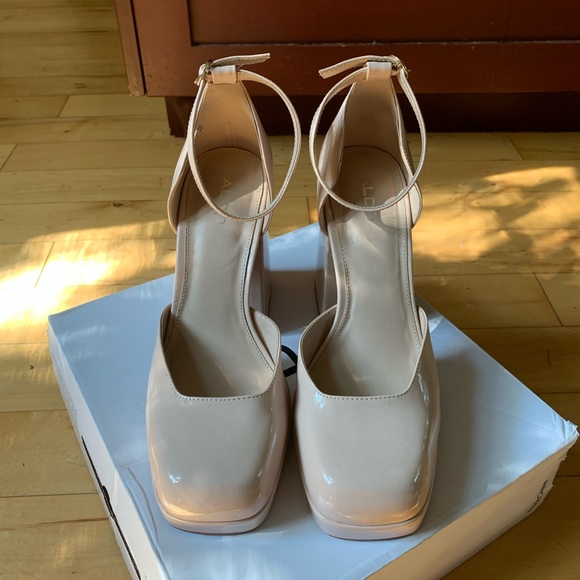 Dusty Pink/Nude Aldo Block Heels - Picture 2 of 4